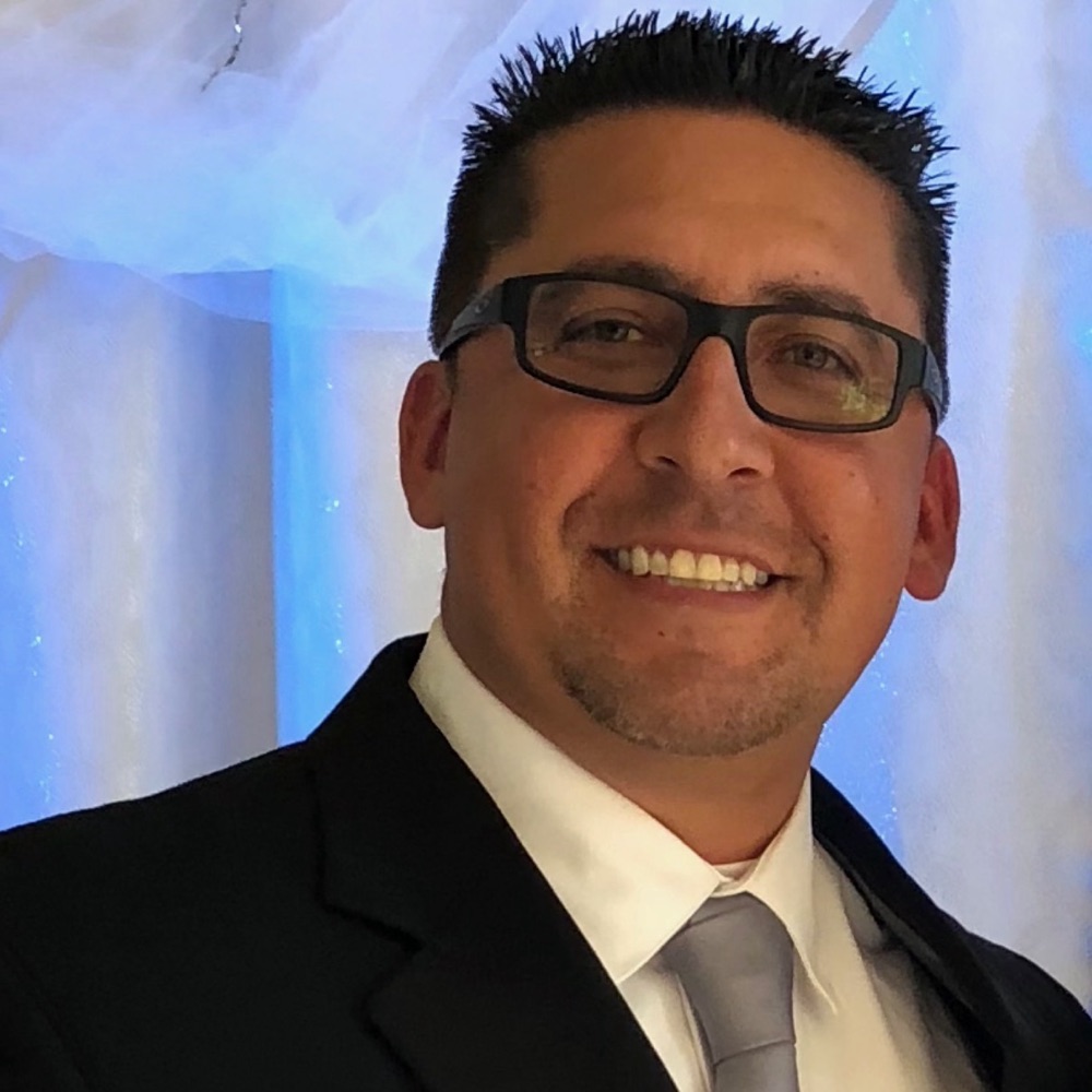 Andrew P Hernandez